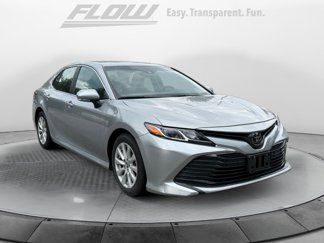 Used 2018 Toyota Camry LE video 1