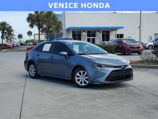 Used 2024 Toyota Corolla LE image 1