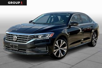 Used 2021 Volkswagen Passat 2.0T SE image 1