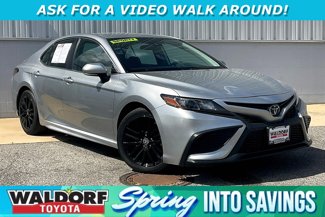 Used 2023 Toyota Camry SE image 1