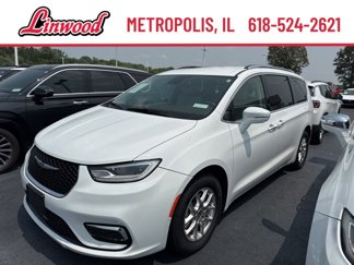 Used 2021 Chrysler Pacifica Touring-L w/ Premium & Safety Sphere Group image 1