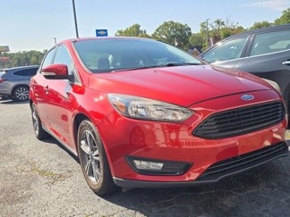 Used 2018 Ford Focus SE w/ SE Appearance Package image 1