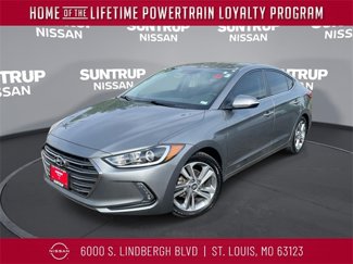 Used 2017 Hyundai Elantra Limited w/ Limited Tech Package 04 image 1