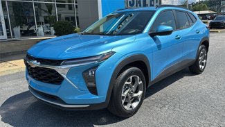 New 2025 Chevrolet Trax LT w/ LT Convenience Package image 1