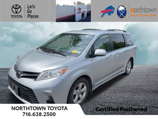 Used 2020 Toyota Sienna LE image 1