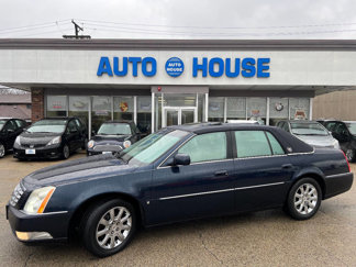 Used 2009 Cadillac DTS w/ Sun And Sound Package image 1