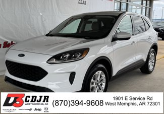 Used 2021 Ford Escape SE image 1