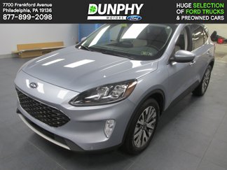 Used 2022 Ford Escape Titanium image 1
