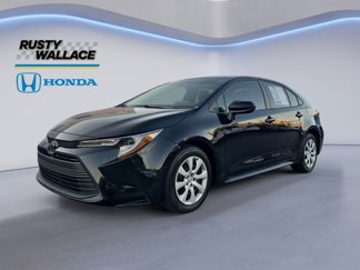 Used 2023 Toyota Corolla LE image 1