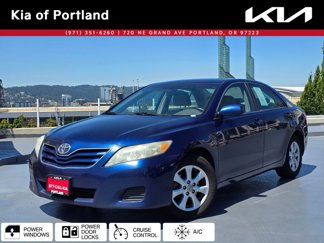 Used 2011 Toyota Camry LE image 1