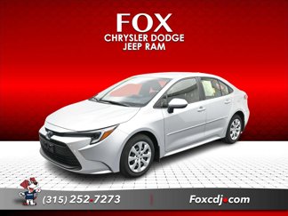 Used 2025 Toyota Corolla LE image 1