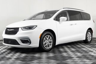 Used 2021 Chrysler Pacifica Touring-L image 1