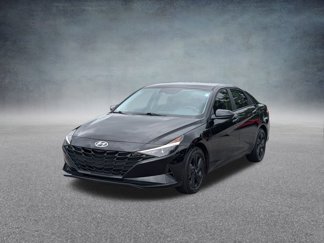 Used 2023 Hyundai Elantra SEL w/ Cargo Package image 1