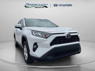Used 2021 Toyota RAV4 XLE image 1