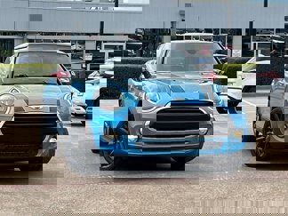 Used 2017 MINI Cooper 2-Door Hardtop image 1
