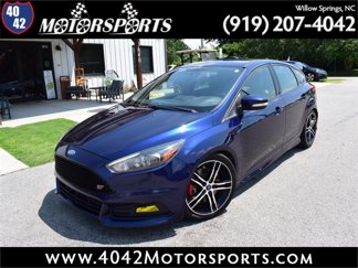 Used 2016 Ford Focus ST w/ Equipment Group 402A image 1