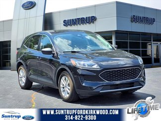 Used 2022 Ford Escape SE image 1