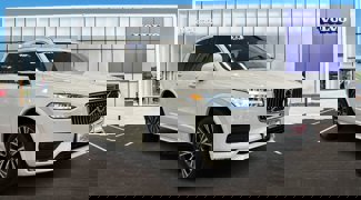 Used 2022 Volvo XC90 T5 Momentum w/ Advanced Package image 1