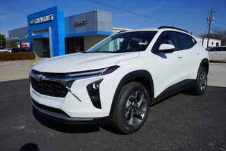 New 2025 Chevrolet Trax LT w/ Driver Confidence Package image 1