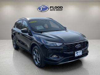 New 2025 Ford Escape ST-Line w/ Cold Weather Package image 1