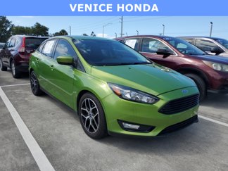 Used 2018 Ford Focus SE w/ SE Appearance Package image 1