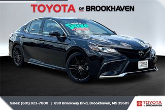 Used 2023 Toyota Camry XSE image 1