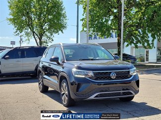 Used 2024 Volkswagen Taos SE image 1