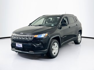 Used 2022 Jeep Compass Latitude image 1