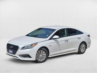 Used 2016 Hyundai Sonata SE image 1