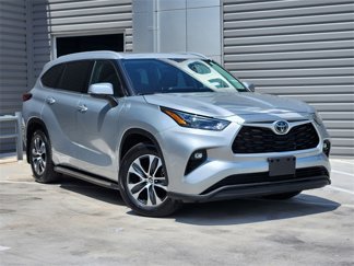 Used 2022 Toyota Highlander XLE video 2