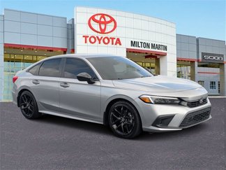 Used 2023 Honda Civic Sport image 1