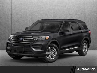 Used 2023 Ford Explorer XLT image 1
