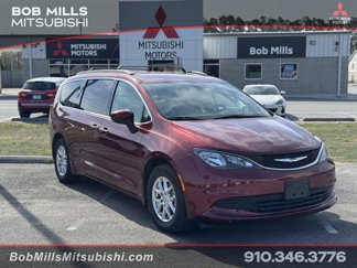 Used 2020 Chrysler Voyager Lxi image 1