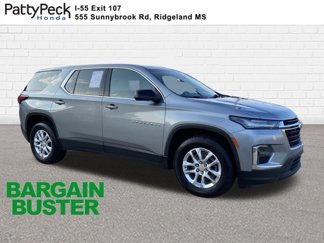 Used 2023 Chevrolet Traverse LS image 1
