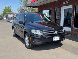 Used 2016 Volkswagen Tiguan S image 1