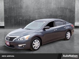 Used 2013 Nissan Altima 2.5 S image 1