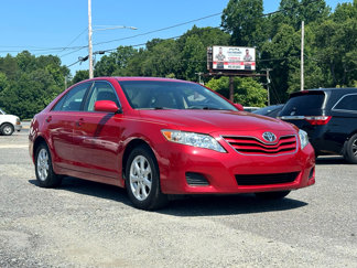 Used 2010 Toyota Camry LE image 1