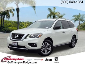 Used 2018 Nissan Pathfinder SV w/ Cargo Package image 1