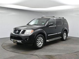 Used 2012 Nissan Pathfinder LE image 1