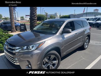 Used 2019 Toyota Highlander Limited image 1