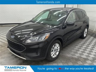 Used 2020 Ford Escape SE image 1