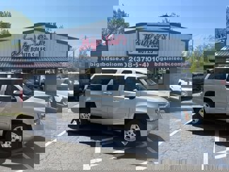 Used 2014 Chevrolet Suburban LT image 1