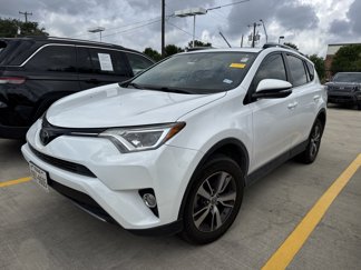 Used 2018 Toyota RAV4 XLE image 1