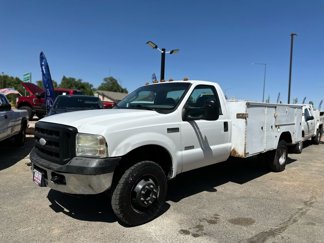 Used 2006 Ford F350 4x4 Regular Cab DRW Super Duty image 1