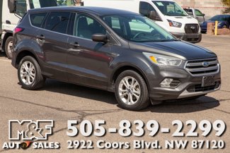 Used 2017 Ford Escape SE image 1