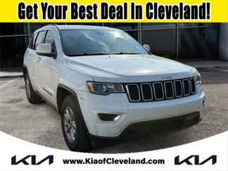 Used 2019 Jeep Grand Cherokee Laredo image 1
