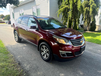 Used 2017 Chevrolet Traverse LT image 1