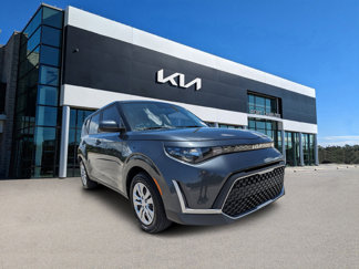 Used 2023 Kia Soul LX image 1