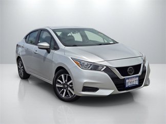 Used 2021 Nissan Versa SV image 1