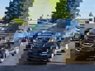 Used 2017 GMC Terrain SLT image 1